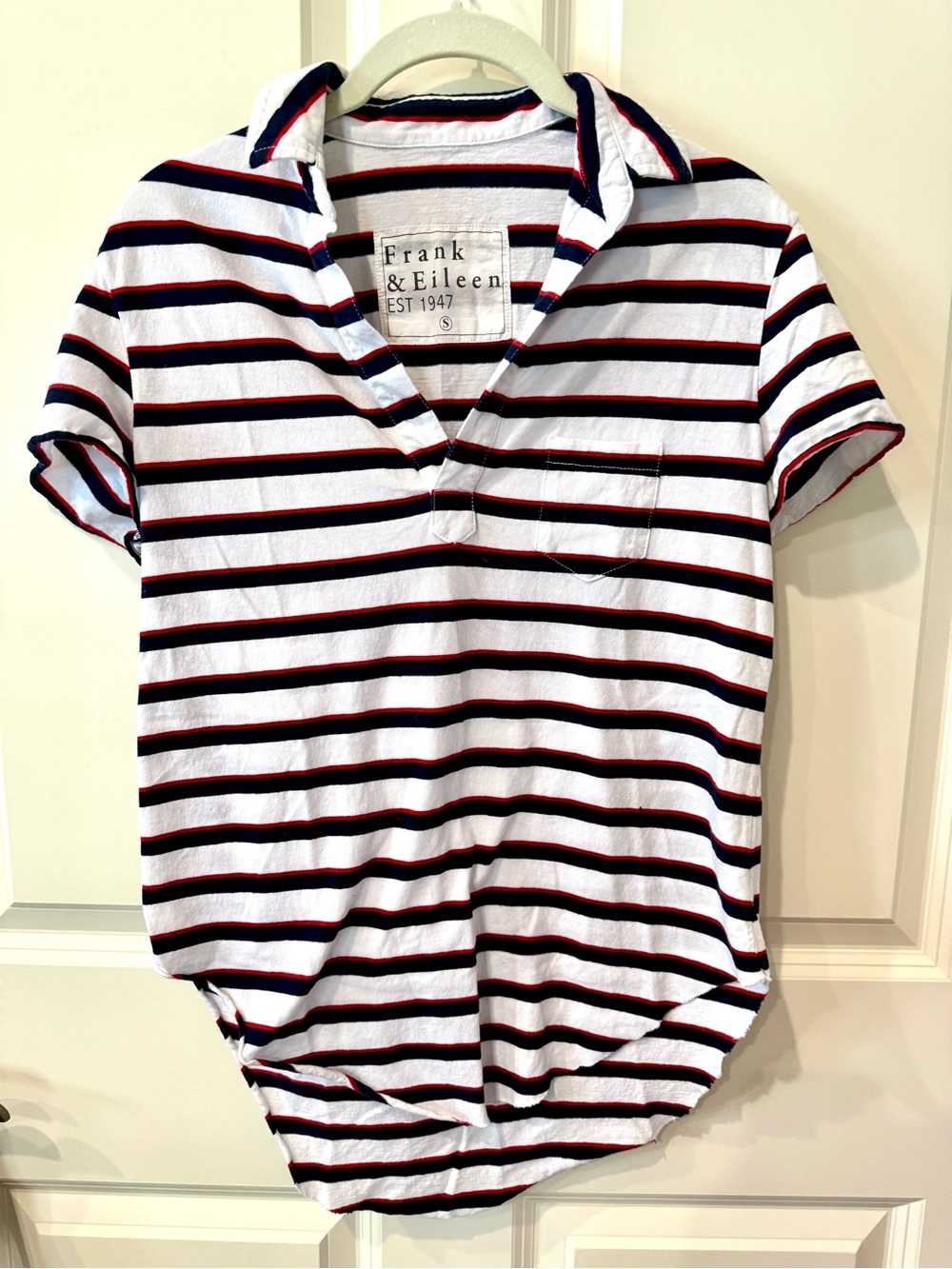 Frank & Eileen women’s charlotte perfect polo White Navy Red Stripe, small.